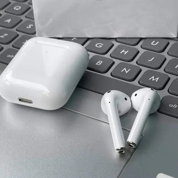 Airpods 2 Generation Latest At Best Price / Earphones / Airbuds / Wireless Earphones /bluetooth Headphone/ Stylish Earphone - Shumeldi